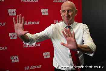 Healey backs Heathrow third runway for 'jobs and growth' in split from Burnham