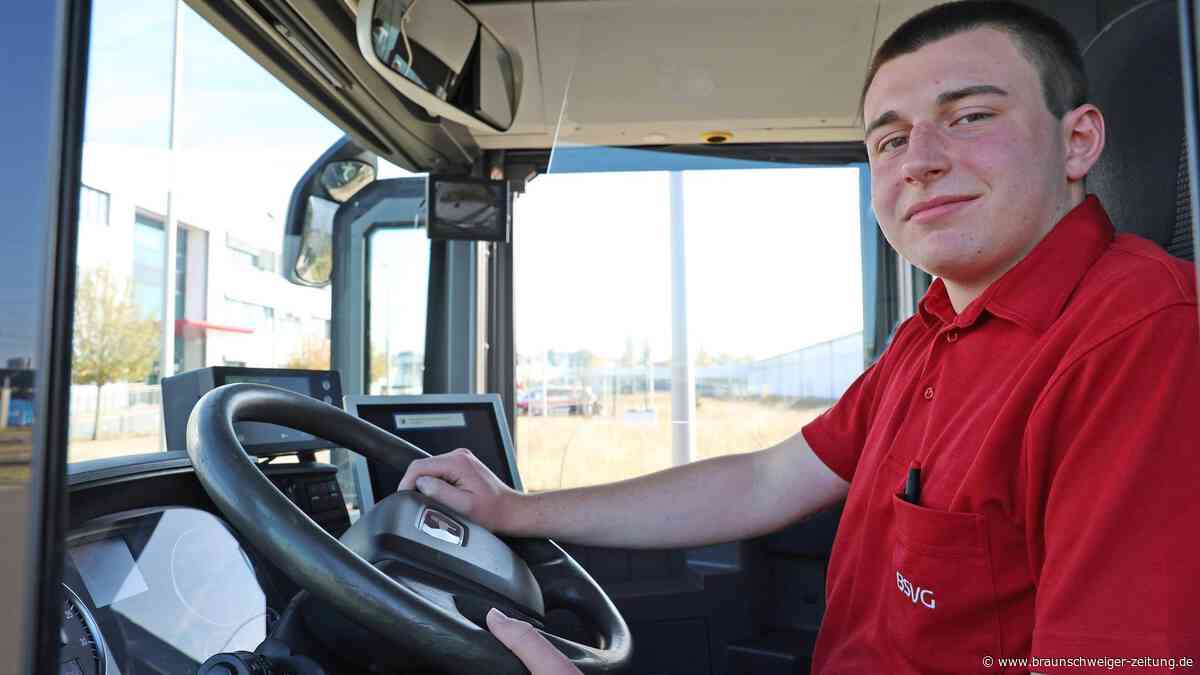 Braunschweigs jüngster Busfahrer: Mit 18 schon im Linienverkehr