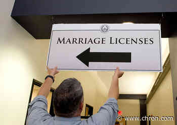 Texas lawmakers want to know what’s keeping people from getting married