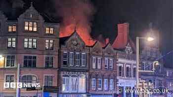 Bar owners 'amazed' by support after major city fire
