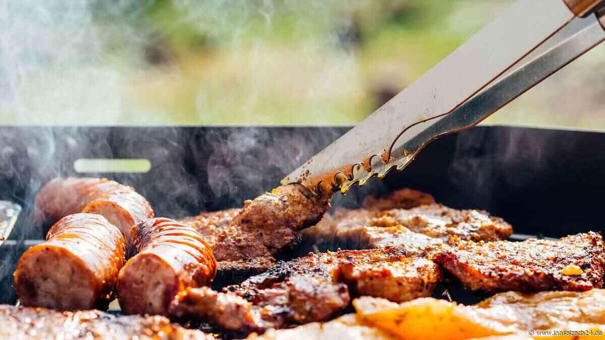 Feuerwehreinsatz statt Grillvergnügen: Teenager-Trio landet nach Dummheit auf Polizeiwache
