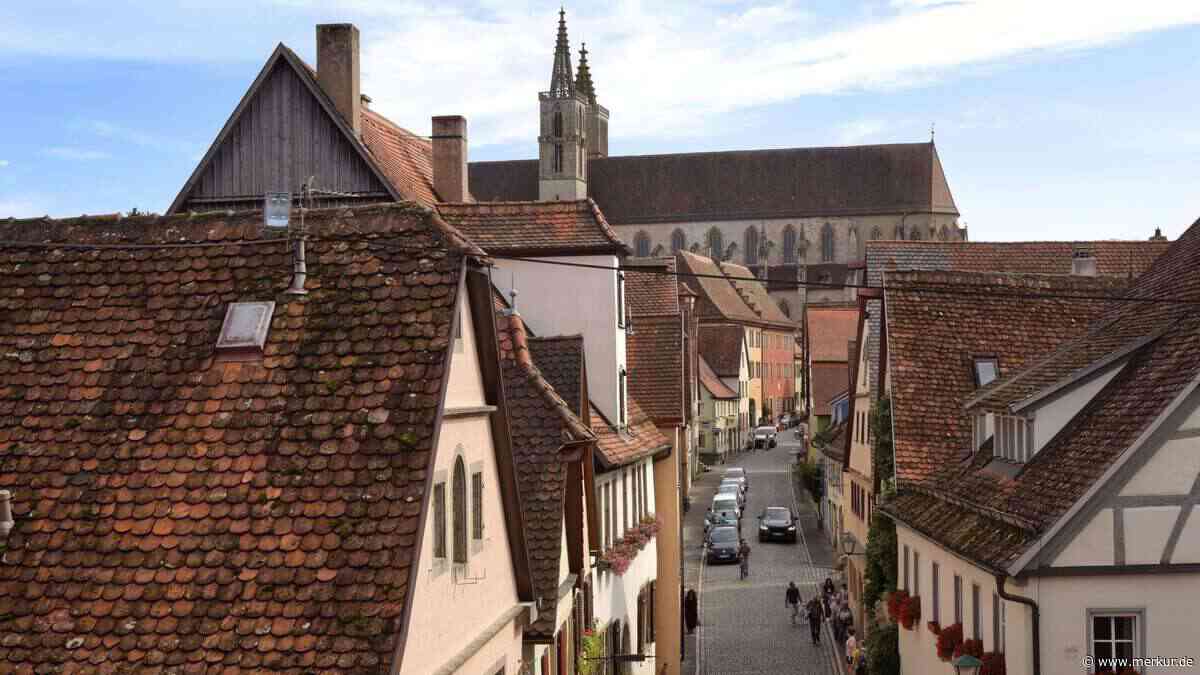 „Als würde man in ein Märchen eintauchen“: Schauspieler begeistert von Städten in Bayern