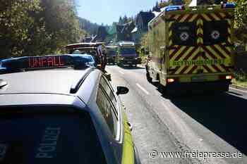 Schwerer Auffahrunfall im Erzgebirge: Drei Verletzte, 20.000 Euro Schaden