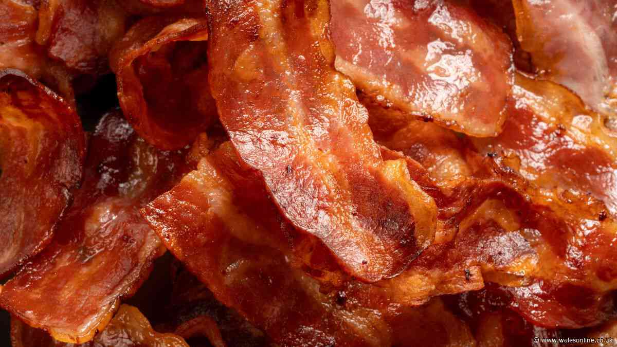 Bacon will be 'perfectly crispy' every time if you add ingredient chef loves to the pan