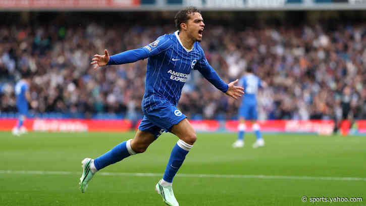 📸 Goal of the year already?! PL star scores from the halfway line