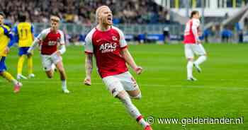 LIVE eredivisie | Meerdink schiet raak vanaf elf meter en zet AZ naast tien van Cambuur in slotfase