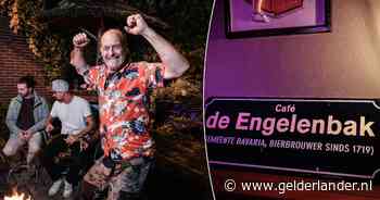 Dit is een ‘avondje Engelenbak’: het unieke café dat stopt waar klanten een ‘blowtje’ doen en vooral een thuis vinden