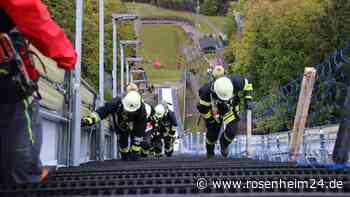 Drama beim Schanzenlauf in Oberstdorf: Feuerwehrmann (†51) kollabiert und stirbt