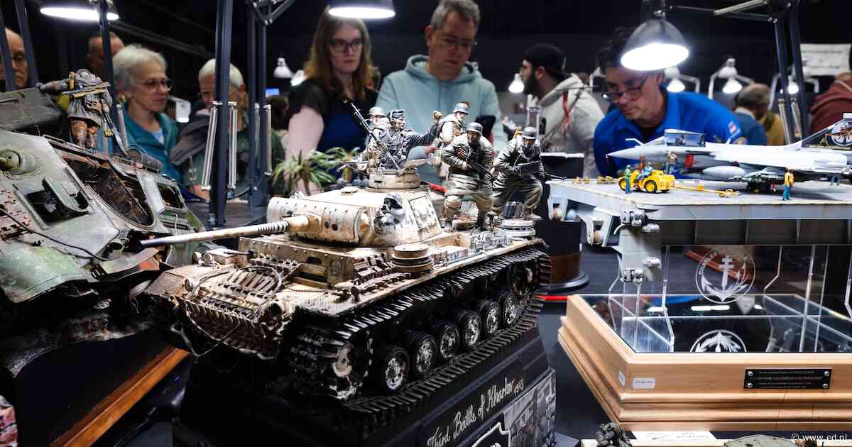 Chris heeft ruim 40 tanks in huis en raakt met modelbouw zijn stress kwijt