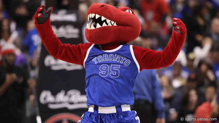 The Raptors should bring back this blue throwback jersey sooner rather than later