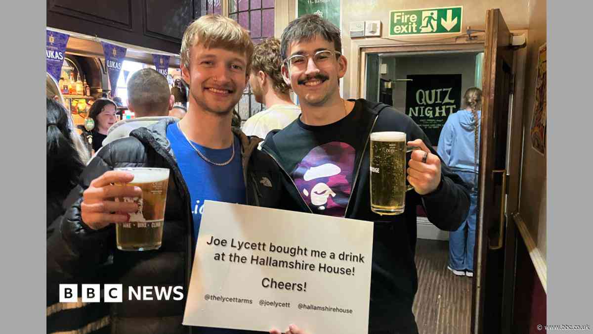 Drinkers raise a pint to Joe Lycett's £100 bar tab