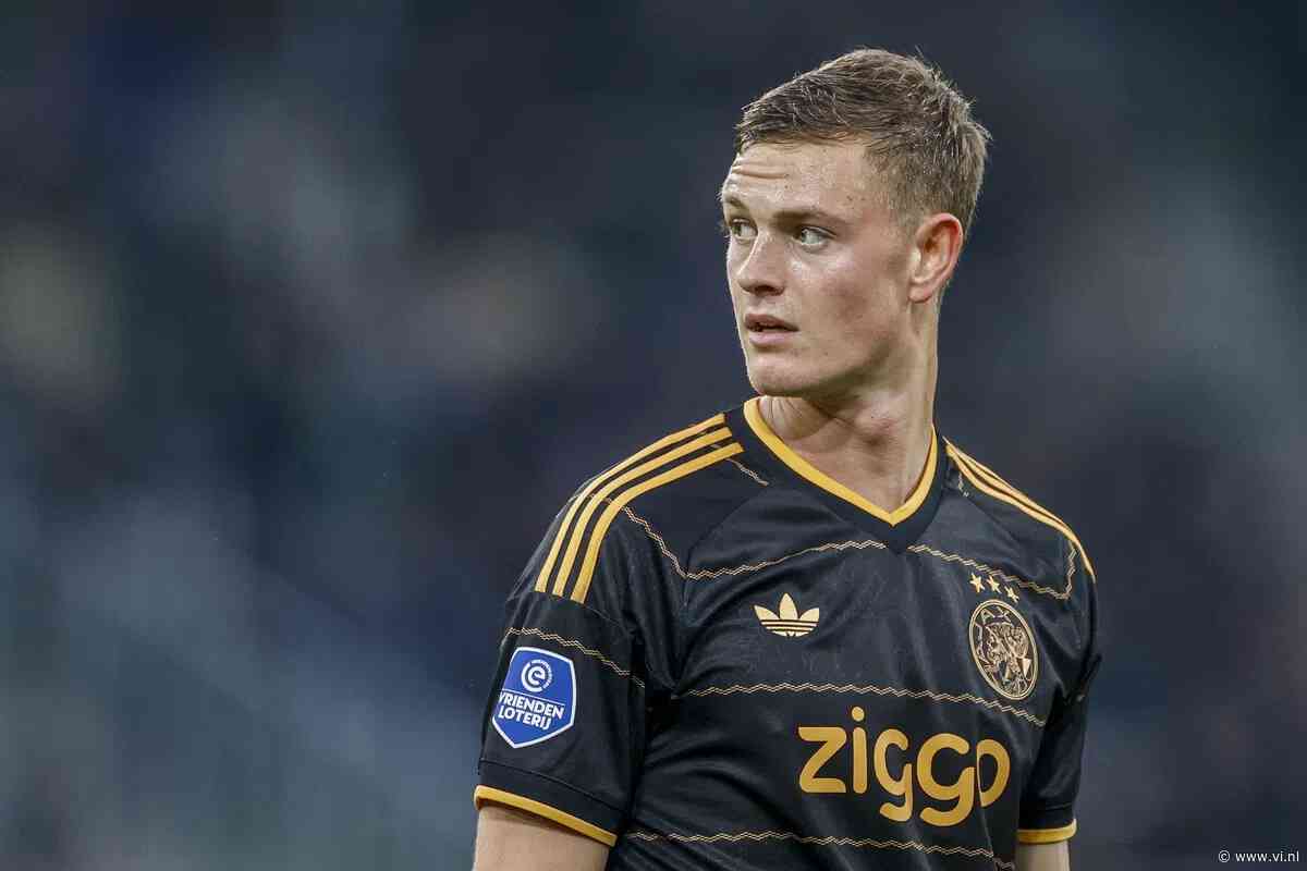 Dies Janse over het grote verschil bij Ajax: 'Drie meter is genoeg'