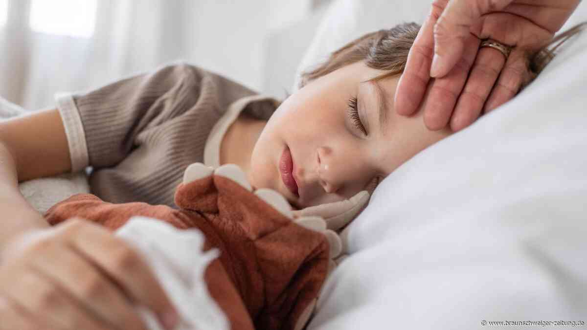 Krebssymptome bei Kindern: Welche Warnzeichen Eltern häufig übersehen