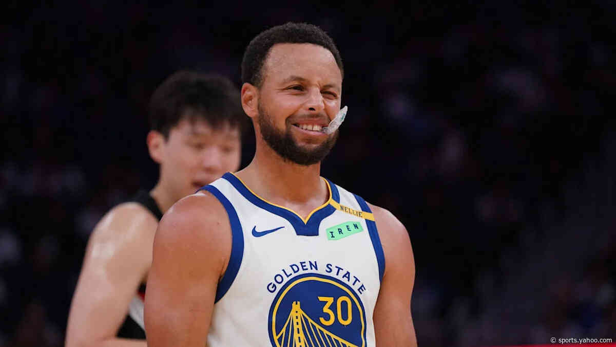 Stephen Curry limps off court at Warriors practice, Kerr says he's 'fine'