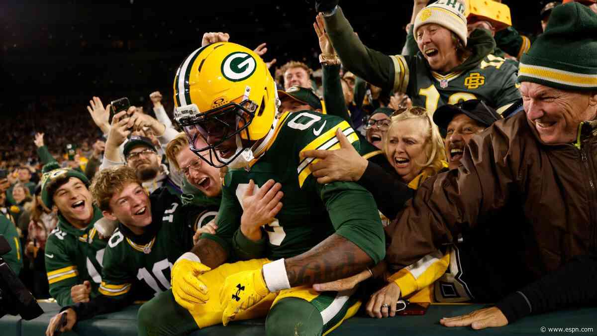 Follow live: Jordan Love leading Packers to early lead as Cowboys still scoreless