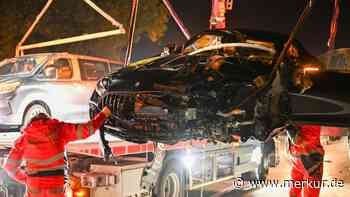 Schwerer Unfall auf A8 in Oberbayern: Autos kollidieren – Verletzte und Trümmerfeld auf Autobahn