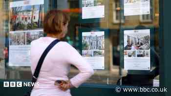 Home sellers cut asking prices on 3,000 properties a day