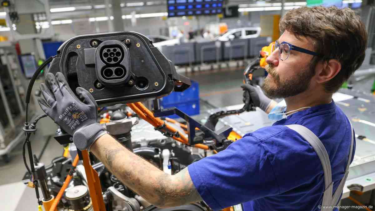 Volkswagen: Konzernvorstand will Gehälter bis 2030 einfrieren