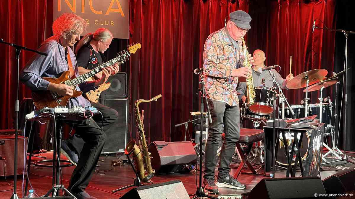 „Jazz mit Eiern“? Soft Machine zeigt beim Konzert in Hamburg, wie das geht