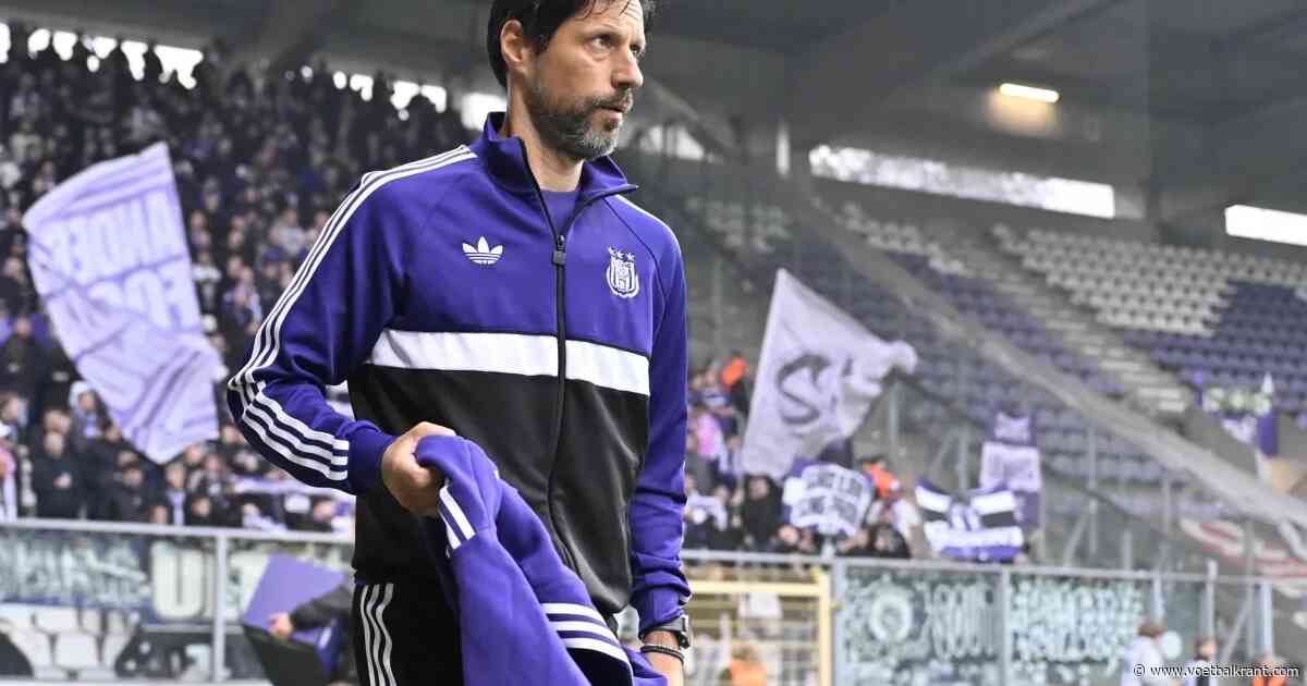 Fans Anderlecht zijn Vitor Bruno al beu, ook analisten begrijpen er niets van