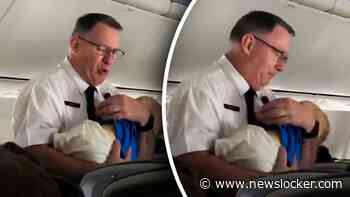 Steward wiegt baby van passagiers in slaap: ‘Dit raakt mijn hart’
