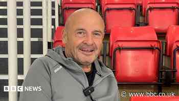 Hockey legends back on the ice to mark anniversary