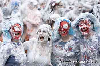 St Andrews students have fun in traditional Raisin Monday shaving foam fight