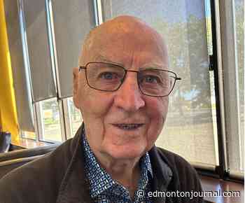 'I just couldn't let it go': The key to playing forever from Canada's oldest hockey player