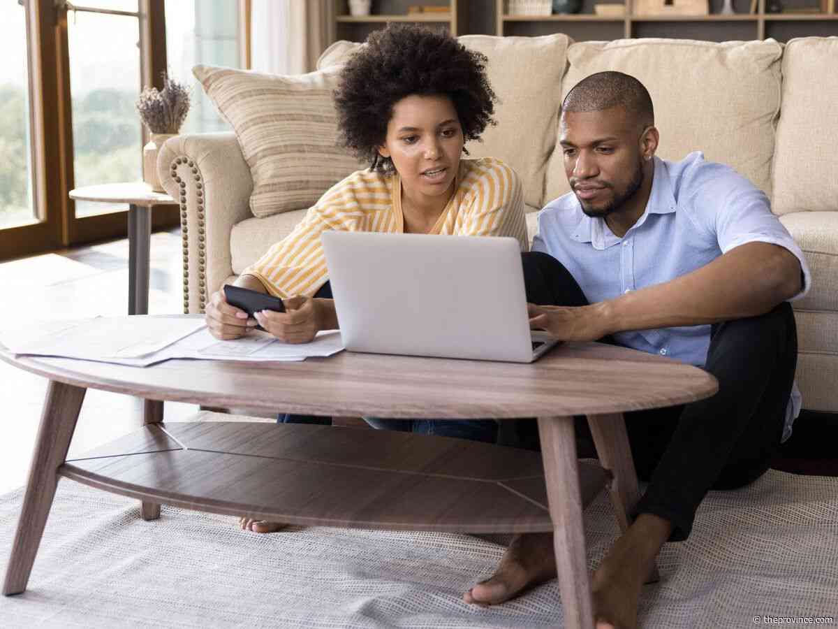 Why putting off holiday debt until new year can cost you more