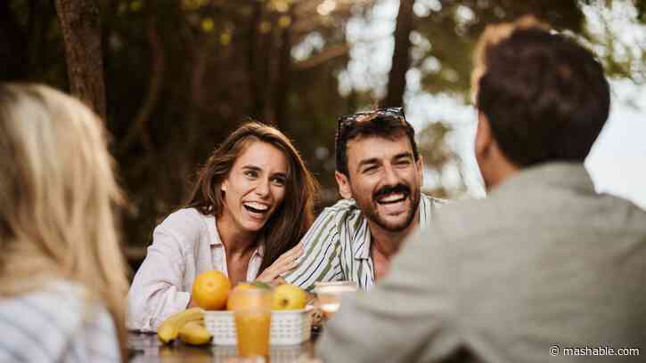 AdultFriendFinder vs. Feeld: Which is better for couples?