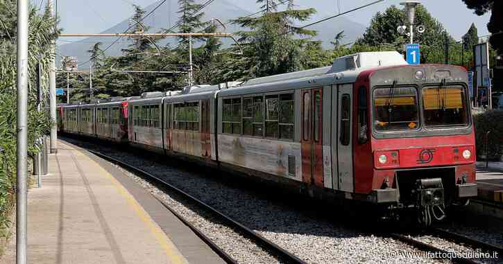 “Sono stata sequestrata, drogata e violentata da otto uomini”: la denuncia di una 18enne. Accertamenti in corso