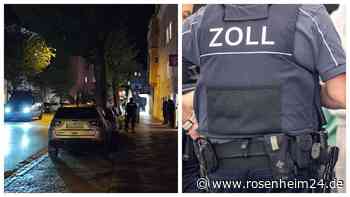 „Da war die Hölle los“: Maskierte Polizisten mit Waffen in Wasserburg – das steckt dahinter
