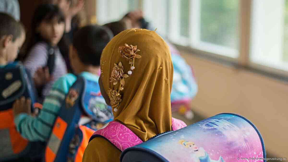 Muslimisches Land verbietet Hidschab an Schulen