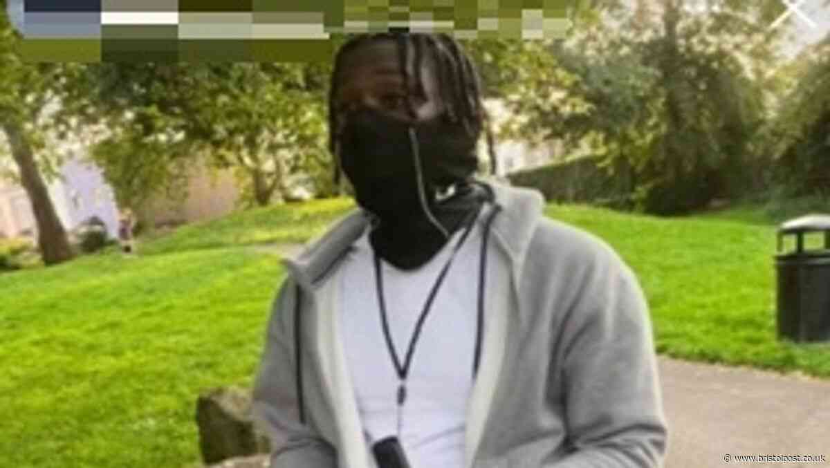 Man slashed with knife on Bristol Bridge sparks police appeal