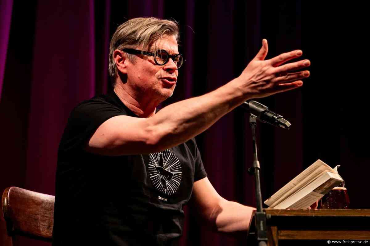 „Friedhöfe erzählen wunderbare Geschichten“ – Jaroslav Rudis vor seiner Lesung in Freiberg