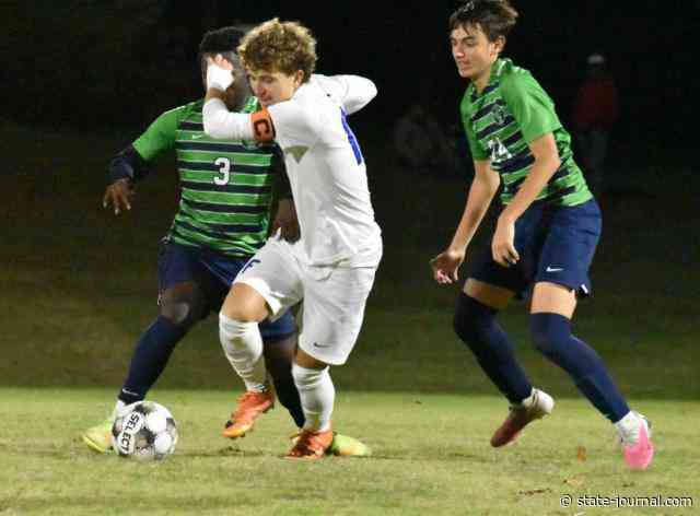 Frankfort’s boys soccer team loses 1-0 to Great Crossing in district final