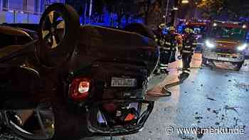 Wilde Flucht vor der Polizei endet in München in einem Trümmerfeld – Fahrer verletzt