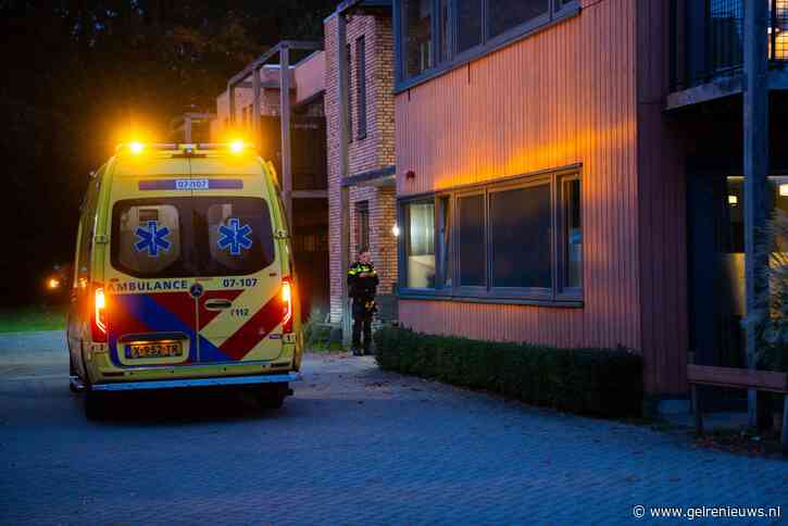 Persoon loopt flinke brandwonden op bij woningbrand in Arnhem