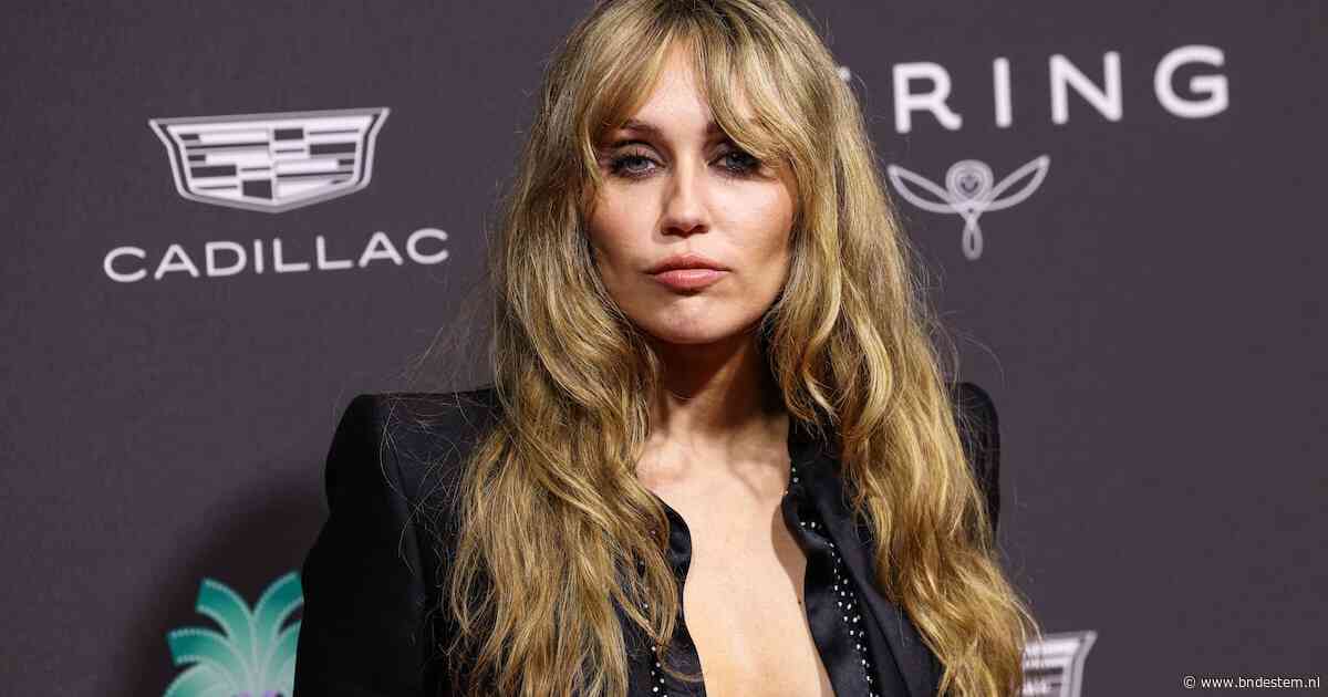 Miley Cyrus reageert fel op kritiek na eerste optreden in vier jaar en twijfelde over tweede optreden