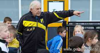 Populaire jeugdtrainer Arnold bleef nuchter en bescheiden
