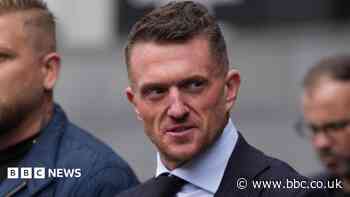 Trial hears Robinson 'intimidated' Daily Mail reporters