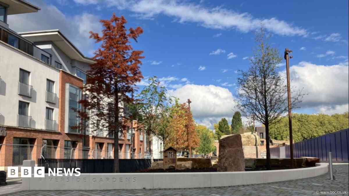 New park opens on former shopping centre site