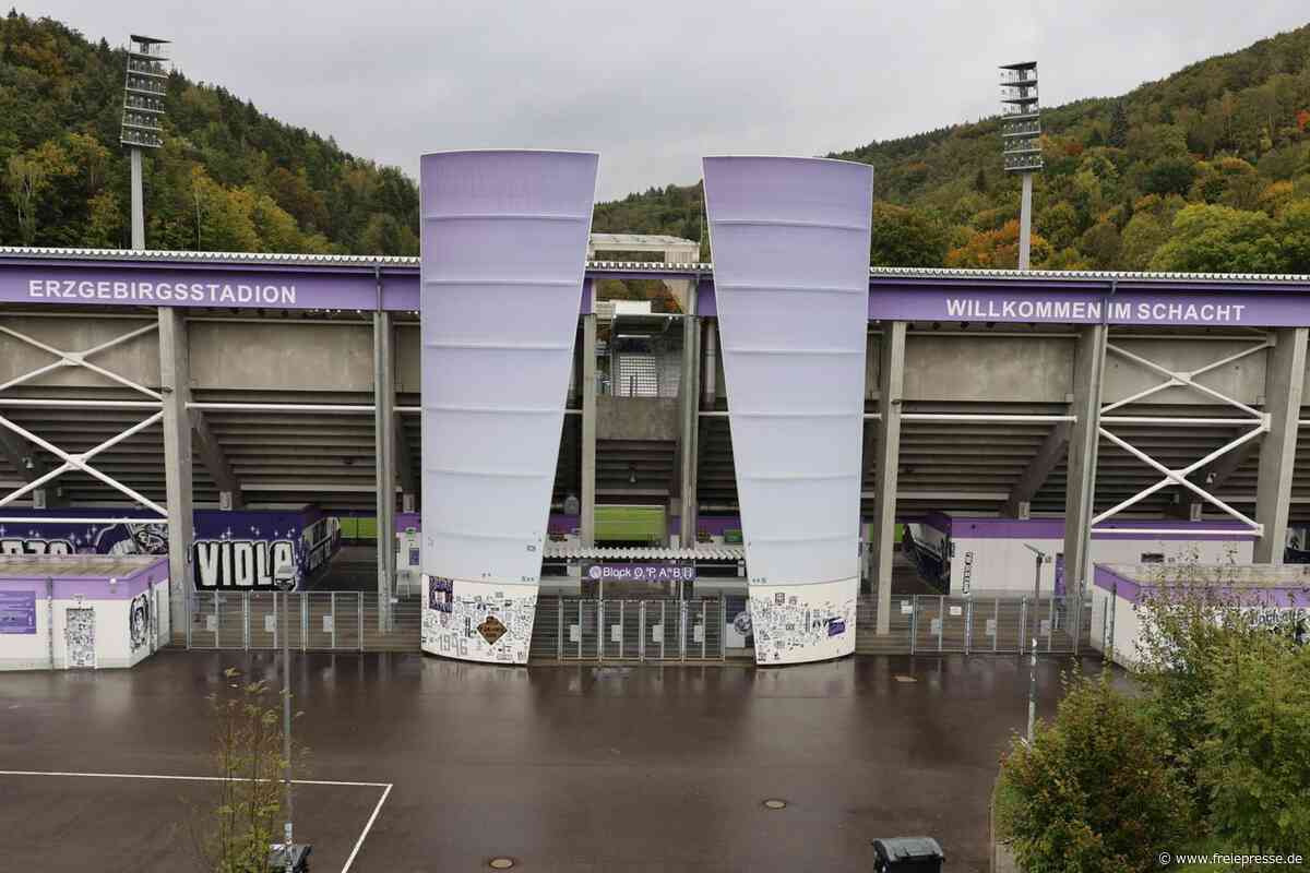 Nach Vorfällen bei Spiel von Erzgebirge Aue: Verein und Polizei beraten über Konsequenzen