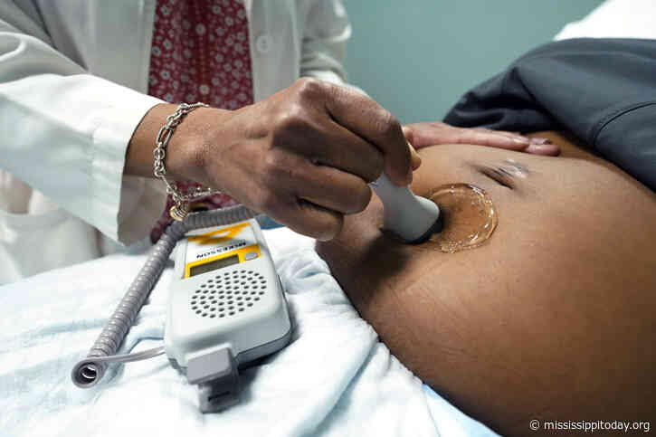 Report finds birth centers improve outcomes. Mississippi has none