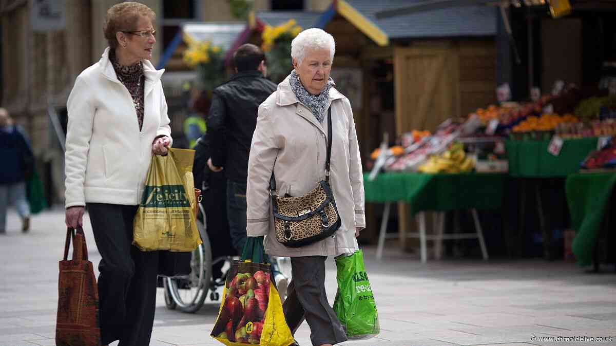 Pensions rule change plan would mean people under this age pay 'extra 4 per cent'