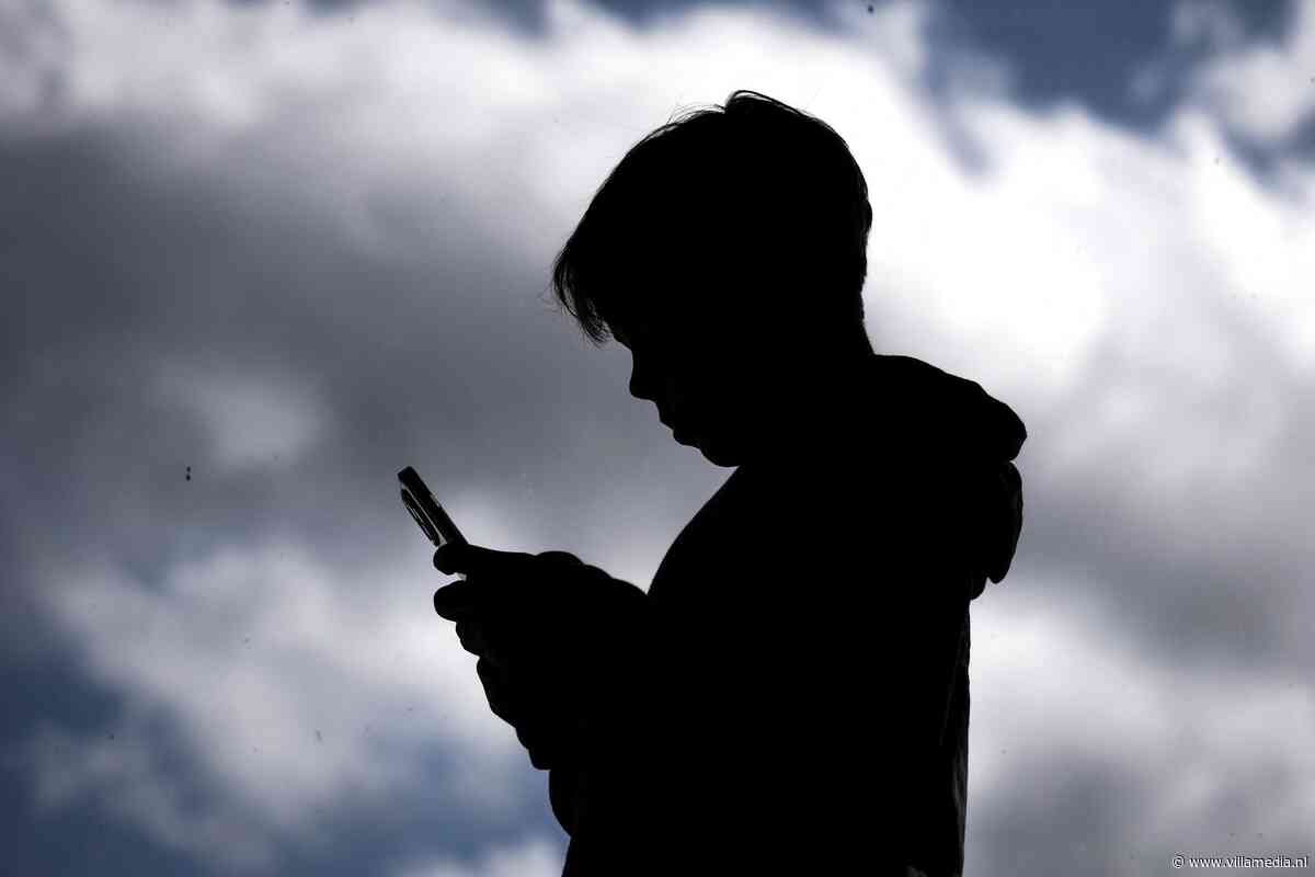'Facebook en TikTok houden zich in Australië niet aan verbod op sociale media voor jongeren onder de 16'