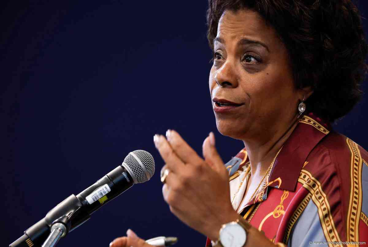 Feds hold back on stable health funding
