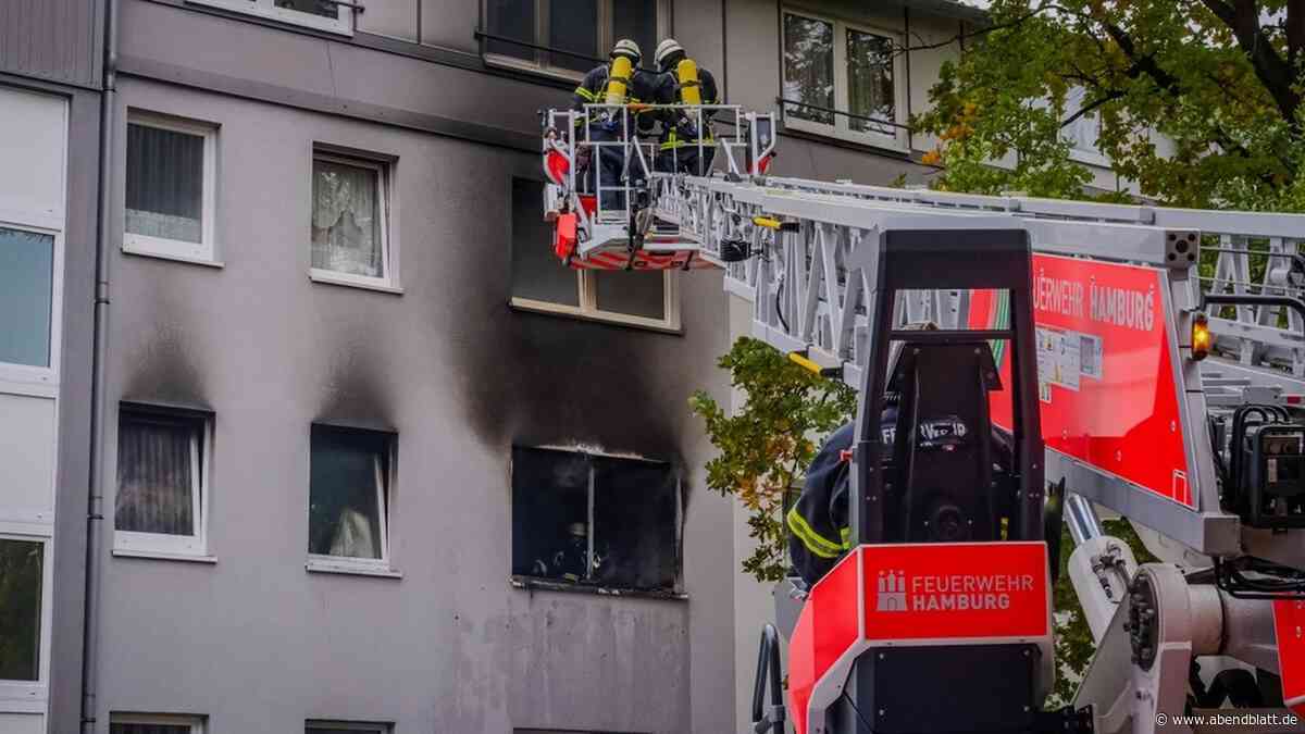Wohnungsbrand in Rahlstedt sorgt für Großeinsatz – Mehrfamilienhaus evakuiert