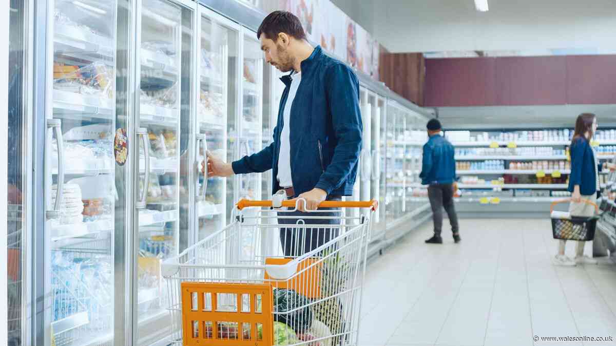 Never pay for plastic carrier bags again – easy method is totally free