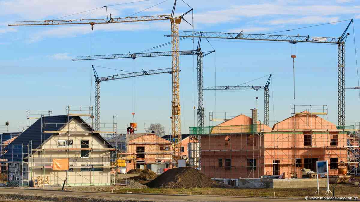 Immobilienkredite: Zinsen so hoch wie seit 2009 nicht – EZB verteuert Kredite